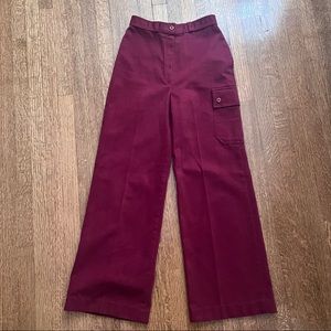 Burgundy pants with side pocket